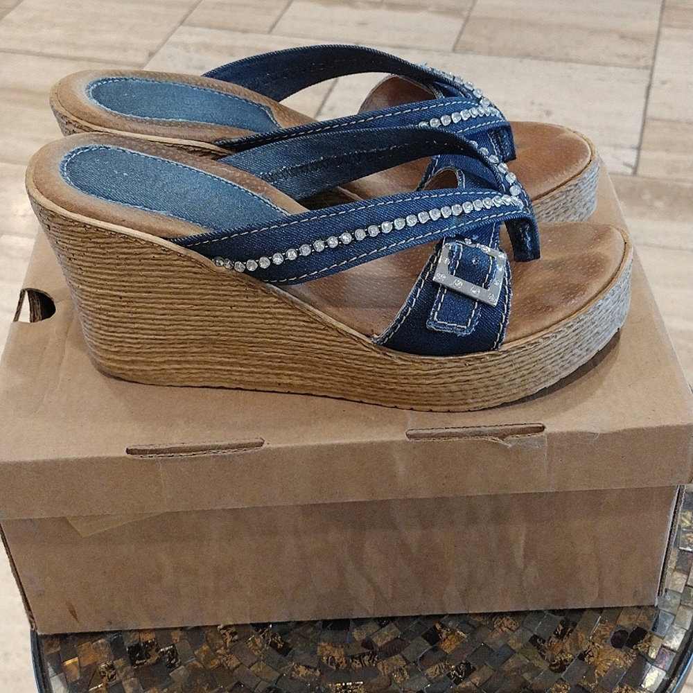 SBICCA Denim Blue And Rhinestone Wedge Sandals Size 8M - Picture 5 of 8